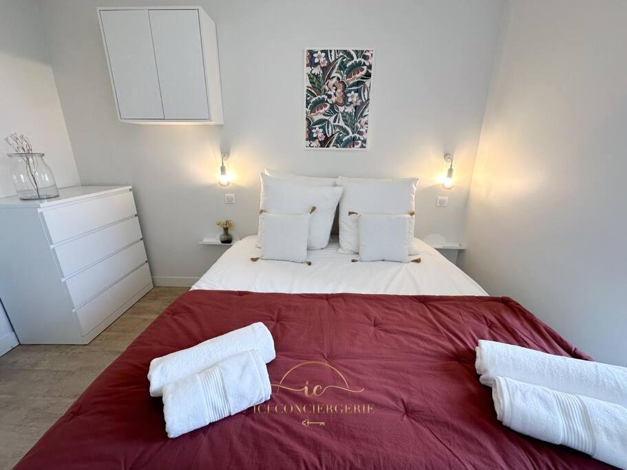 Ferienwohnung Le Petit Saint Louis Versailles Exterior foto