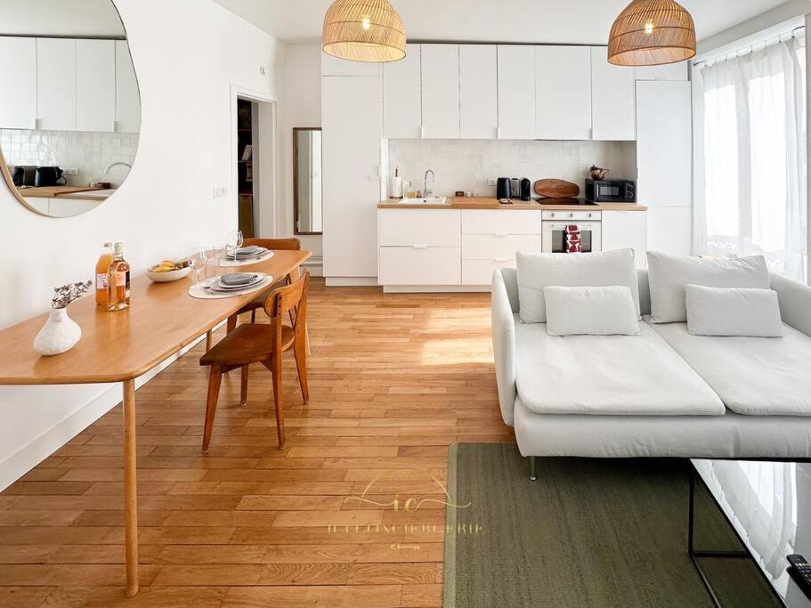 Ferienwohnung Le Petit Saint Louis Versailles Exterior foto